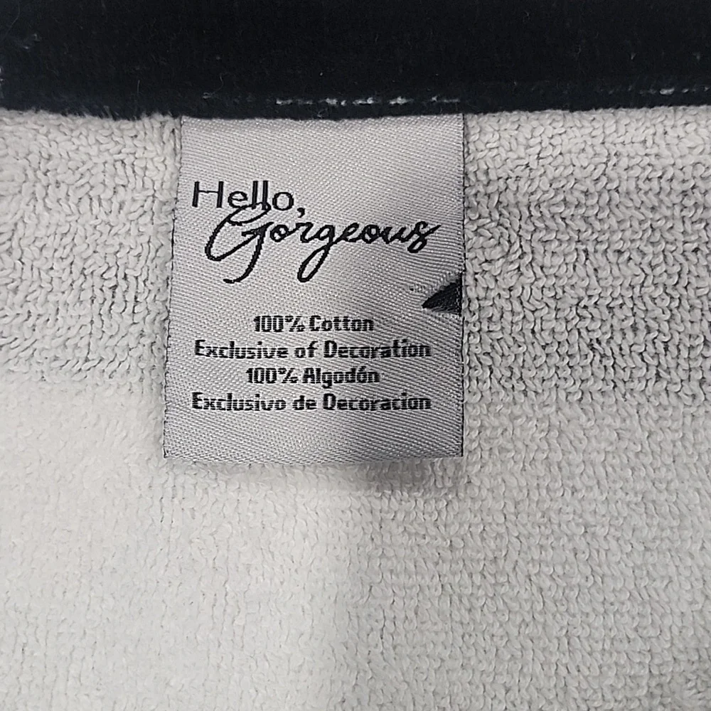 Towel - Picture 4 of 7